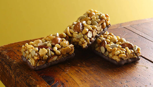 NATURE VALLEY Protein Bars Peanut Almond & Dark Chocolate Flavour, 4-Ct 148g - Best before food