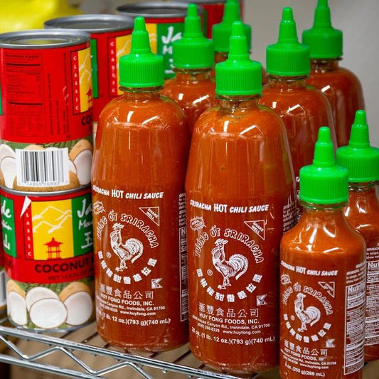 Huy Fong 28 oz. Sriracha Hot Chili Sauce
